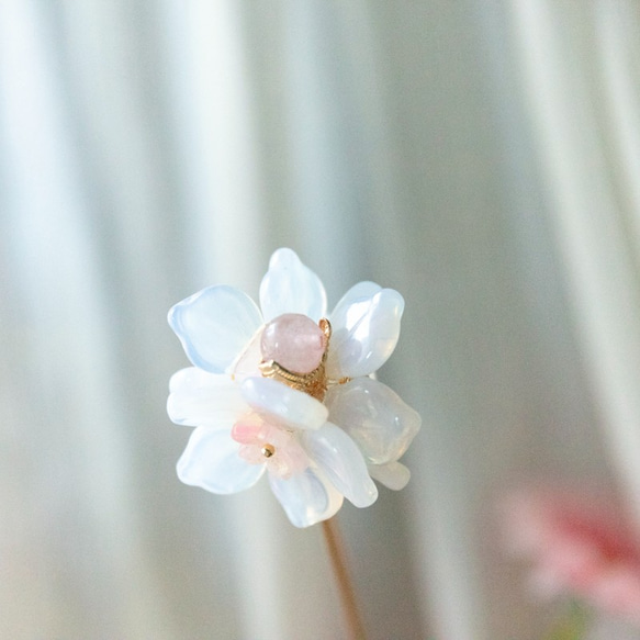 白いお花のかんざし　チェコガラス　 6枚目の画像