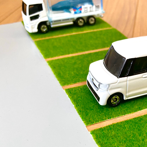 駐車場】送料込☆トミカ駐車場 12台/A4size 緑化ver. おもちゃ・人形