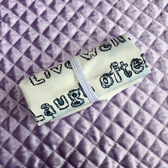 刺繍プリントエコバッグ【Live well,Laugh often,Love much.】 4枚目の画像