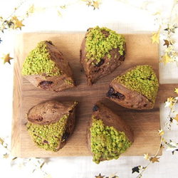 【生クリーム仕込みのスコーン】ラズベリーピスタチオスコーン3個セット 1枚目の画像