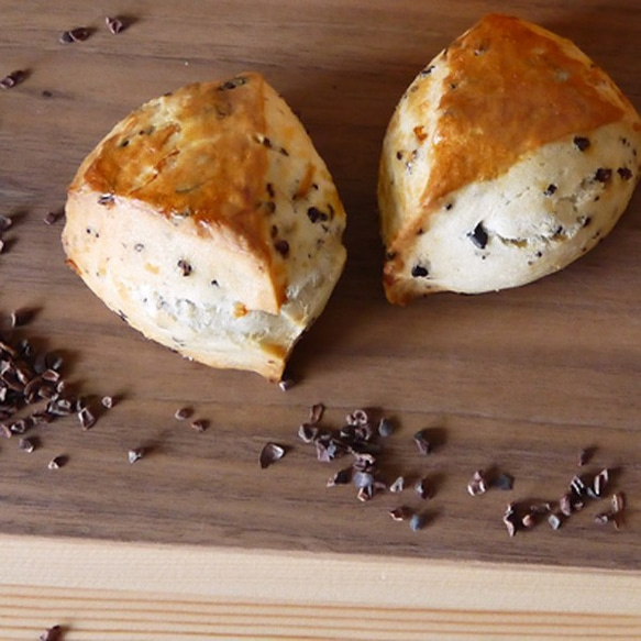 【生クリーム仕込みのしっとりスコーン】グリュエドカカオスコーン ３個セット 2枚目の画像