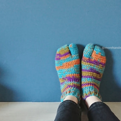 手鉤冬日暖物夾腳襪 (現貨+訂製) 暖心禮物、毛襪 第1張的照片