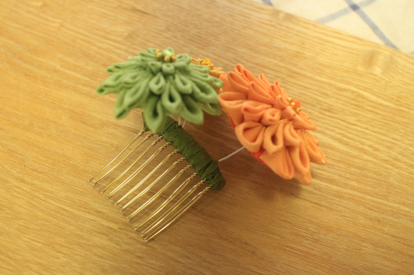 つまみ細工のお花髪飾り-オレンジ1- 3枚目の画像