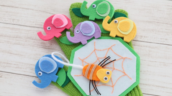 手袋シアター「ぞうさんとくものす」 2枚目の画像