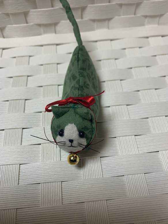 ハンドメイド　手作りキャット　目が合うと癒されます。癒し可愛い　creema限定　モスグリーン　即発送 2枚目の画像