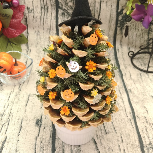 魔女の棲む森 ～Hutte～】ダイオウショウ まつぼっくり オーナメント