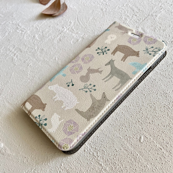 スマホケース手帳型【iPhone】森のともだち-natural 4枚目の画像
