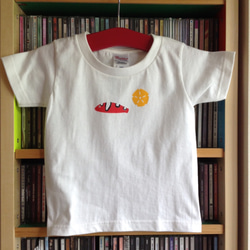 子供Tシャツ　つゆべらの幼魚とスカシカシパン 1枚目の画像