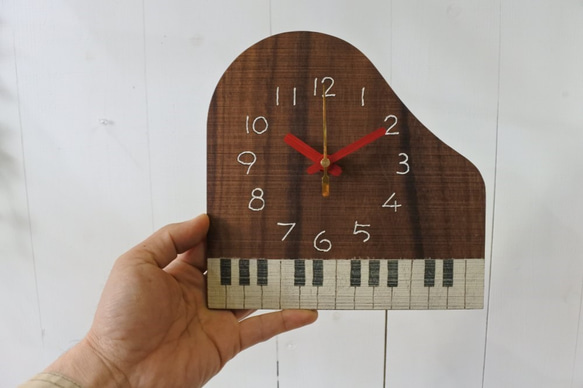 【ふふき様の専用ページ】ピアノの時計 M　ウォールナット材 4枚目の画像