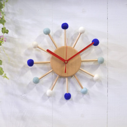 フェルトボールの時計　ブルー 5枚目の画像