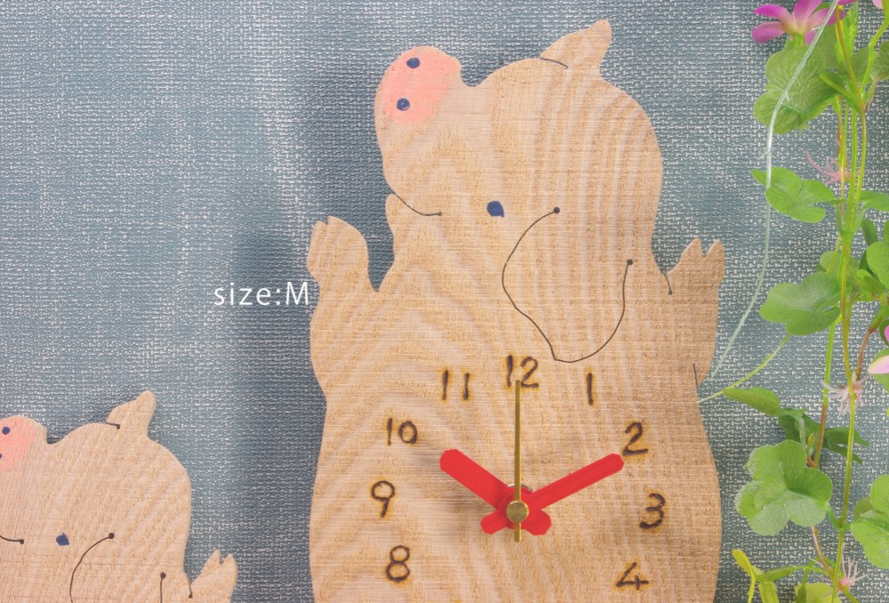 ブタの時計　M