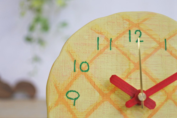 メロンパンの時計　置時計・壁掛け時計兼用タイプ　パン 2枚目の画像
