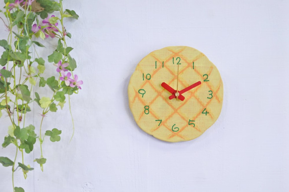 メロンパンの時計　置時計・壁掛け時計兼用タイプ　パン 5枚目の画像