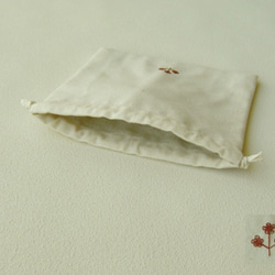 花刺しゅうの巾着（ディープレッド） 4枚目の画像