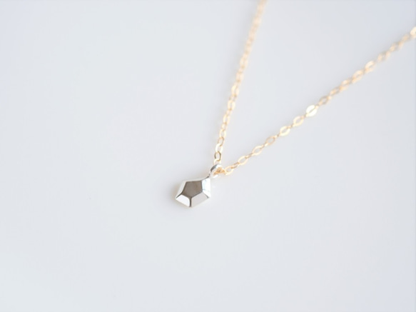 lítið fimmtungur necklace：変形五角形　ネックレス　シルバー　ゴールドフィールド 5枚目の画像