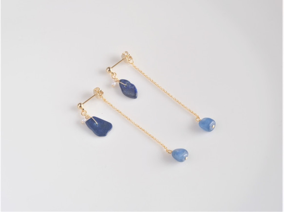 Lapis lazuli×Kyanite× earring：ラピスラズリ×カイヤナイト　イヤリング ピアス 天然石ブルー 9枚目の画像