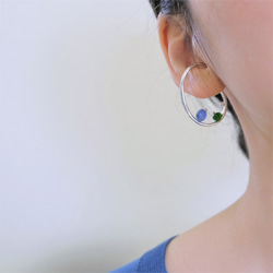 天然石シルバーイヤーカフ  litrík ear cuff：カイヤナイト、クロムダイオプサイド、パール 8枚目の画像