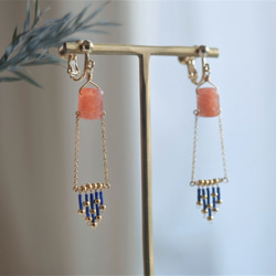 Tapestry earrings:サンストーン×ラピスラズリ　天然石ピアス・イヤリング 2枚目の画像