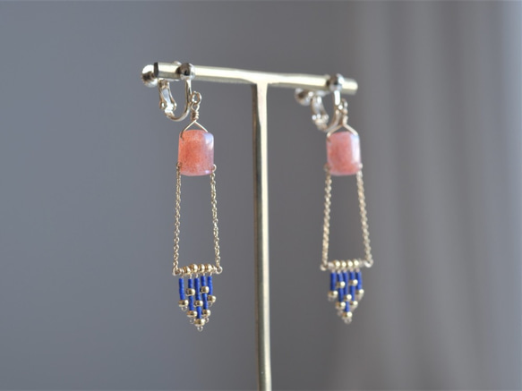 Tapestry earrings:サンストーン×ラピスラズリ　天然石ピアス・イヤリング 1枚目の画像