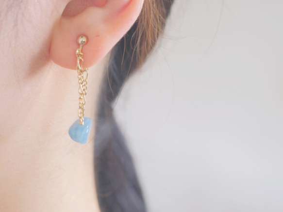 aquamarine swing chain earring：アクアマリン×フィガロチェーン 7枚目の画像