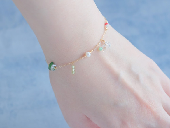 cream soda bracelet：天然石ブレスレット　クロムダイオプサイド×サンゴ×ペリドット×淡水パール 4枚目の画像