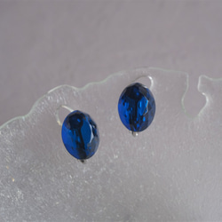 blue amber　青い琥珀のイヤリング　ネイビーブルー 6枚目の画像