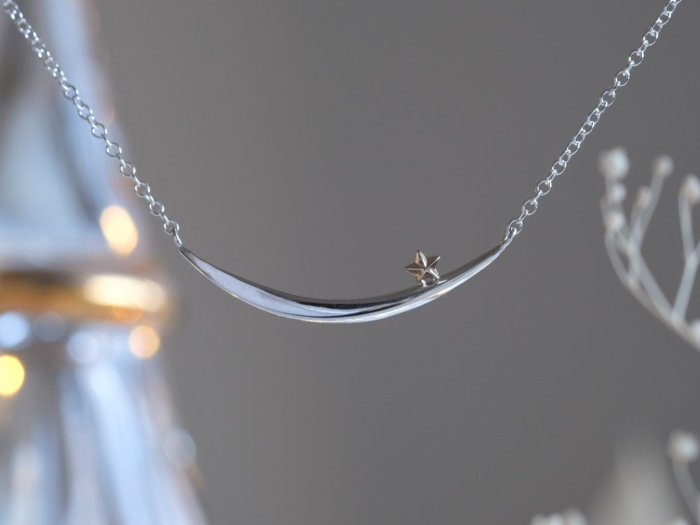tungl og stjö necklace：K10YG×silver925　星カーブバーネックレス　シルバー×ゴールド