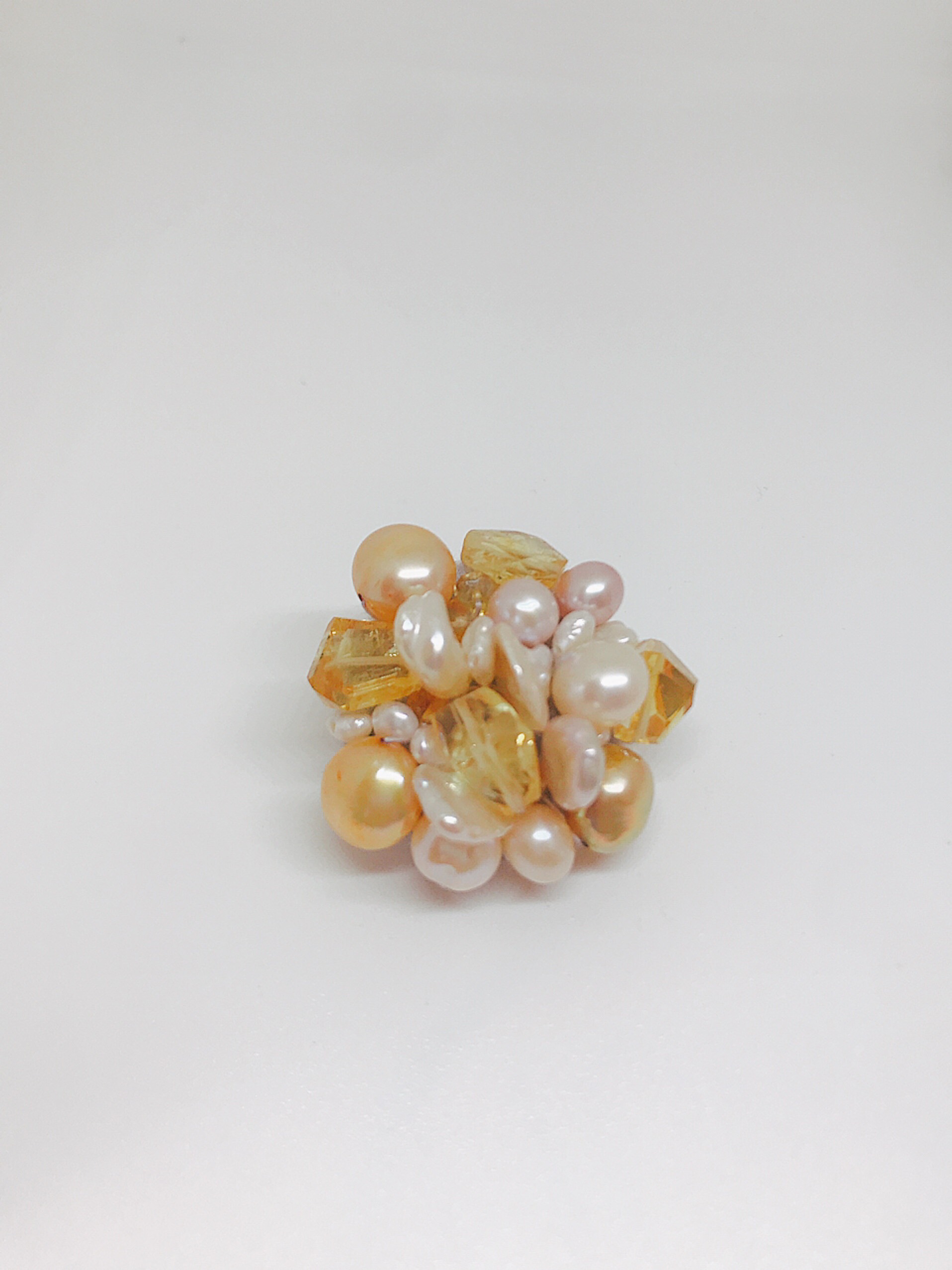 パールと天然石のブローチS