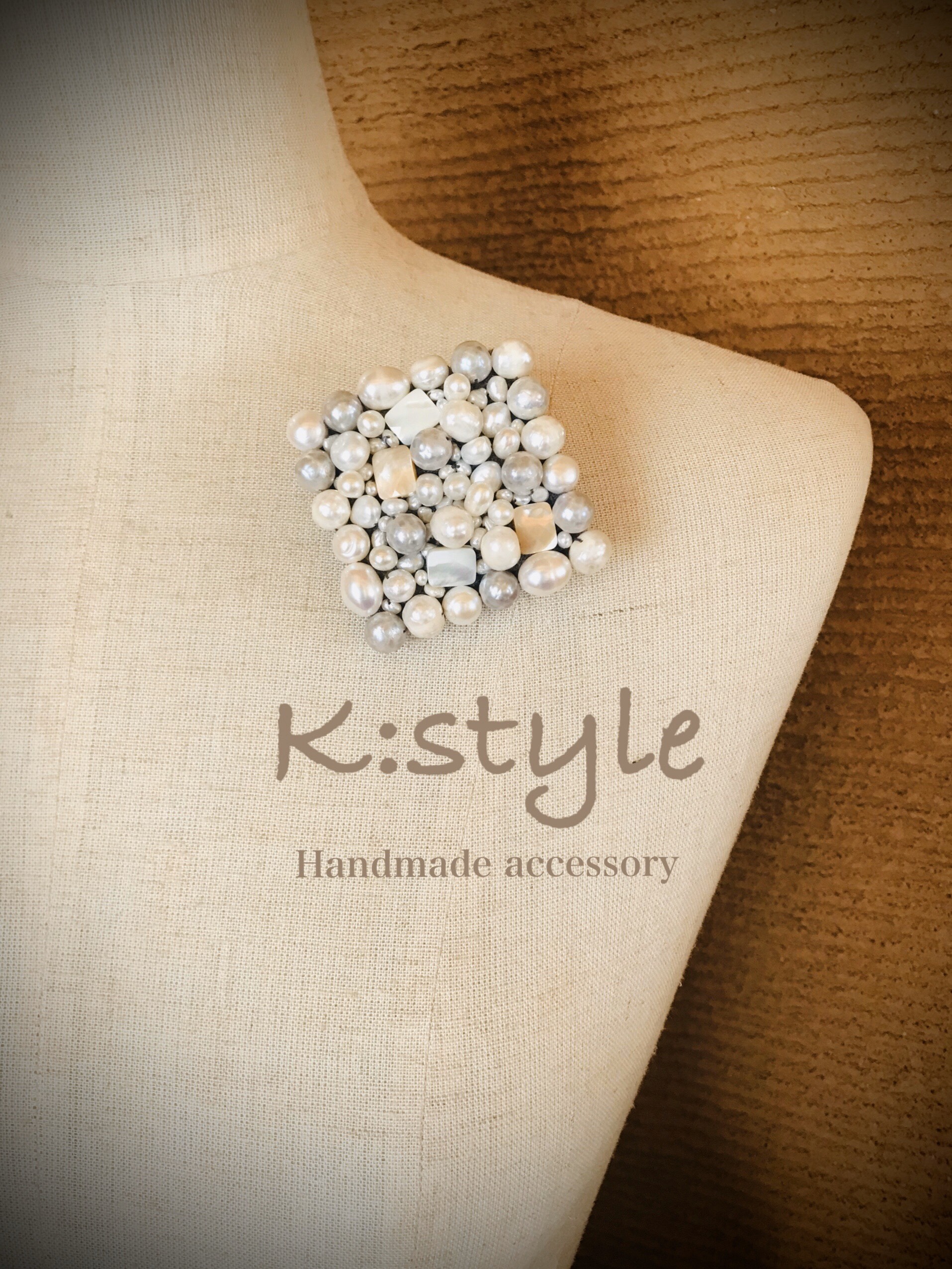 厳選パールのブローチL〈5.5㎝×5.5㎝〉