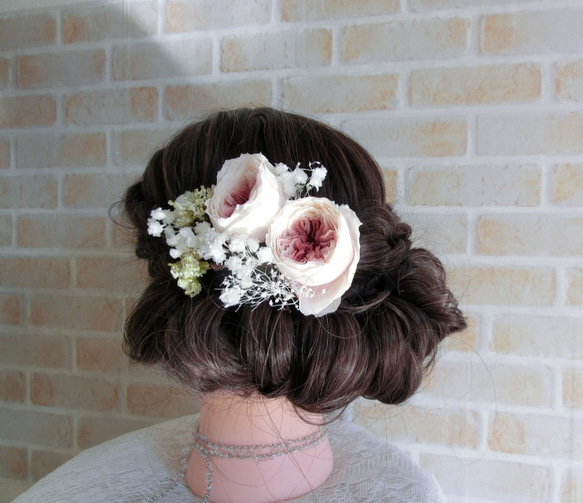 プリザーブドフラワー　髪飾り　ローズ　かすみ草　成人式　結婚式　卒業式 1枚目の画像