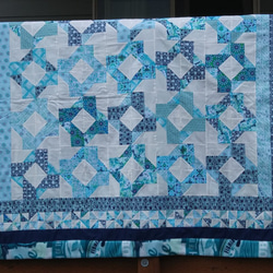 爽やかブルー、スクエアノットパターン、パッチワークブランケット