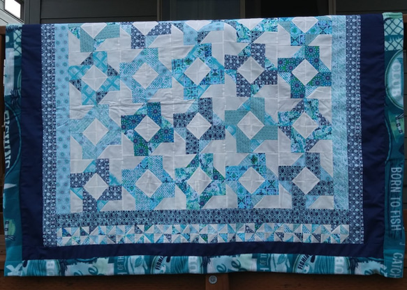 爽やかブルー、スクエアノットパターン、パッチワークブランケット