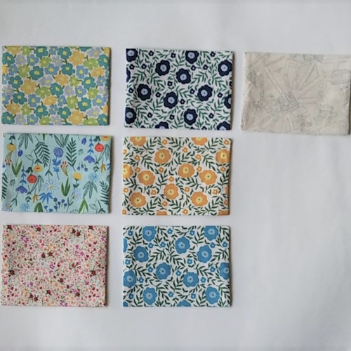 ハンドメイド❃︎ ボックスティッシュカバー           北欧柄ブルーの花 ハンドメイド❃︎ ボックスティッシュカバー 北欧柄ブルーの花