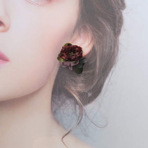 【アンティークカラー】お花のイヤリング 2枚目の画像