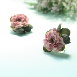 【アンティークカラー】ピンクのお花のイヤリング 5枚目の画像