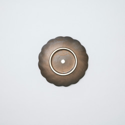 【在庫限りで販売終了】輪花小皿  15.5cmプレート  (ブロンズ/黒) 4枚目の画像