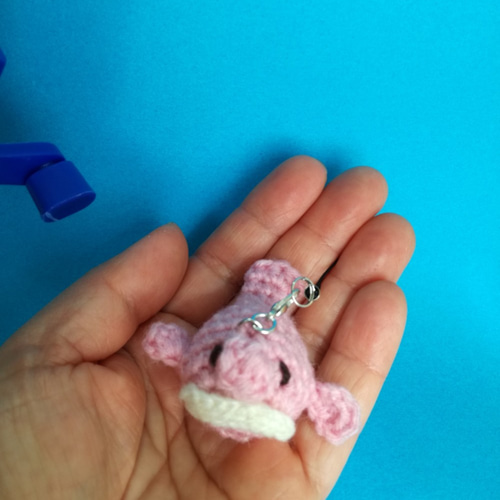 一本釣り ニュウドウカジカ(ストラップ) あみぐるみ あみものくらぶ