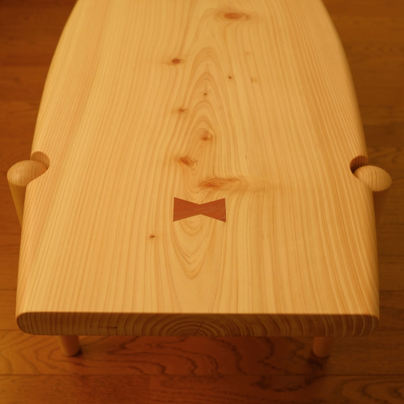 ヒノキの一枚板コーヒーテーブル 3枚目の画像