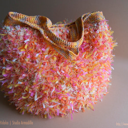 Fluffy : 編みミニトートバッグ 2枚目の画像