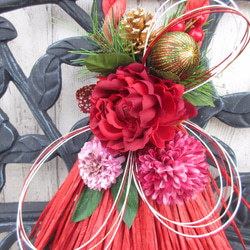 綺麗な芍薬まりお正月しめ縄飾りリース　タッセル 3枚目の画像