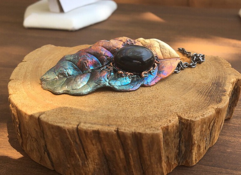 【木犀葉　オプシディアン】純銀製・金木犀の葉から作ったペンダント