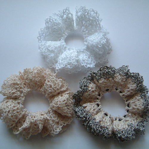 レース編みのダブルフリルシュシュ（白） シュシュ アニー 通販