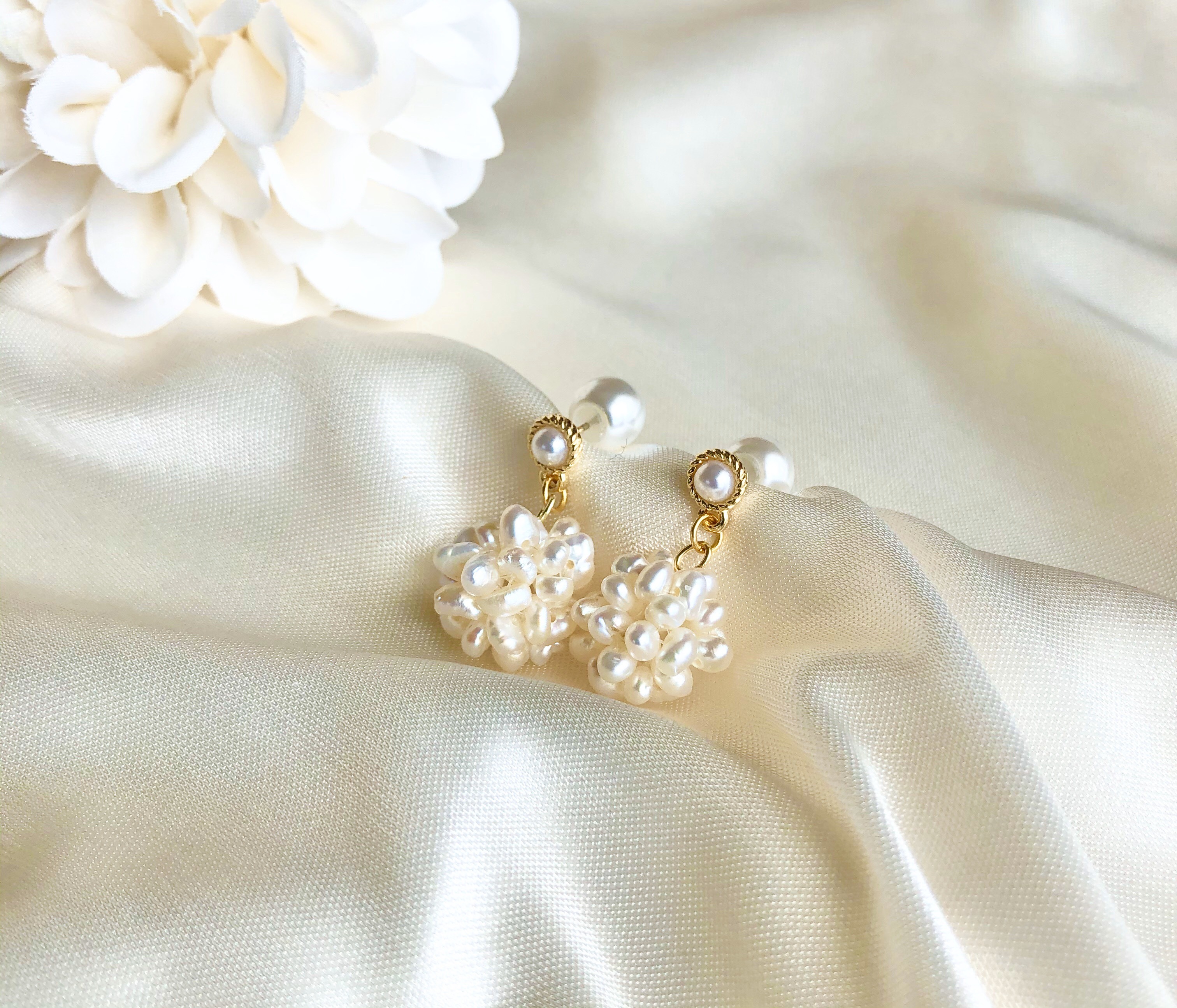 パールボタンＢ♡ハンドメイド ピアス イヤリング 結婚式 シンプル 卒業 入学 8b76965ea5969028eeb434ce8b66bc