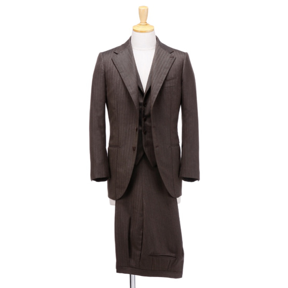 ヴィンテージ生地で仕立てたフルハンドメイドスリーピーススーツ