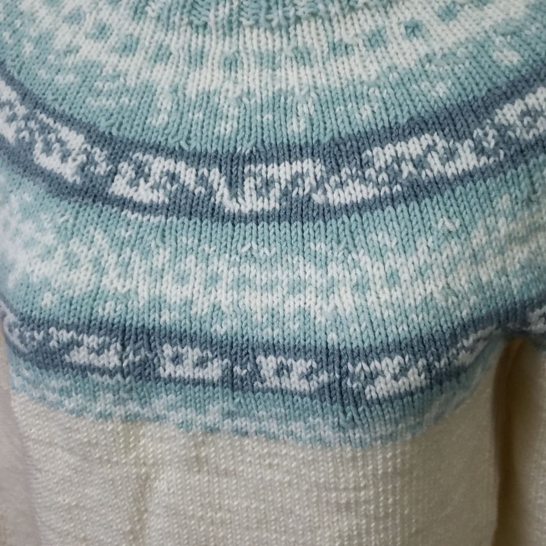 丸ヨークの段染め糸セーター 丸ヨークの段染め糸セーター