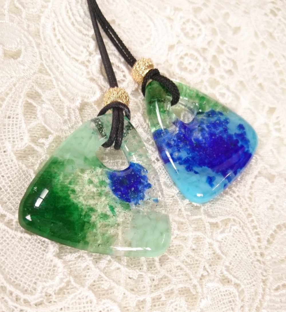 ガラス　アクアペンダント