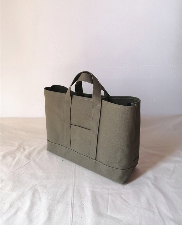 ビジネストートバッグ　仕切り付ト　ートバック　帆布　帆布トートバック 1枚目の画像