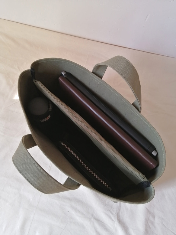 ビジネストートバッグ　仕切り付ト　ートバック　帆布　帆布トートバック 2枚目の画像