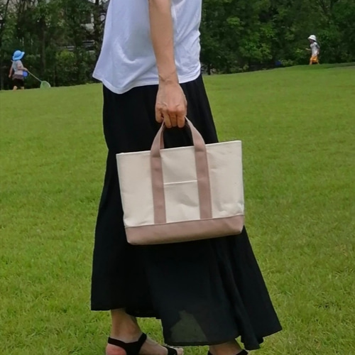 お値下げします、ミナペルホネン（path）と8号帆布のトートバック、Dカン付き ミナペルホネン（path）と8号帆布のトートバック、Dカン付き