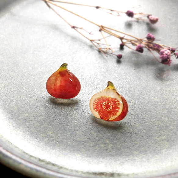 Fig earring｜無花果(いちじく）イヤリング・ピアス〔秋のフルーツ〕 1枚目の画像